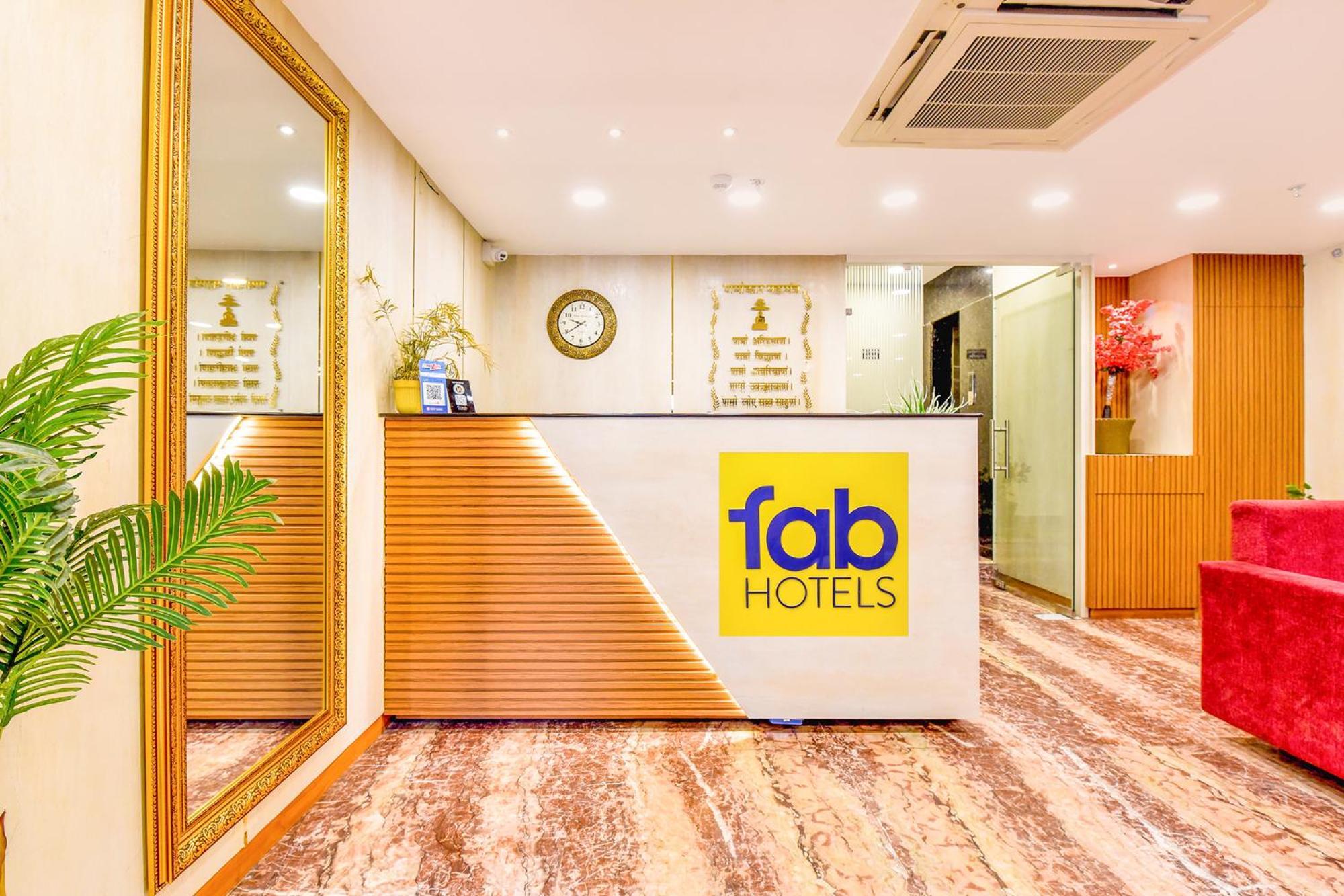 Fabexpress Mewar Shine Hotel Удайпур Екстериор снимка