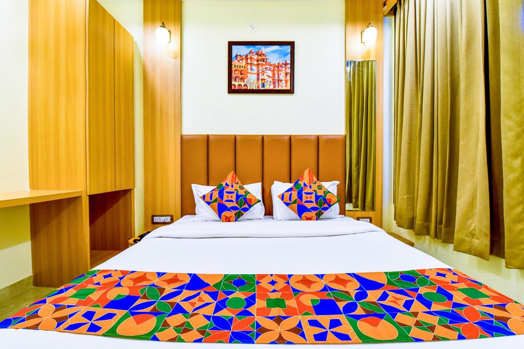 Fabexpress Mewar Shine Hotel Удайпур Екстериор снимка