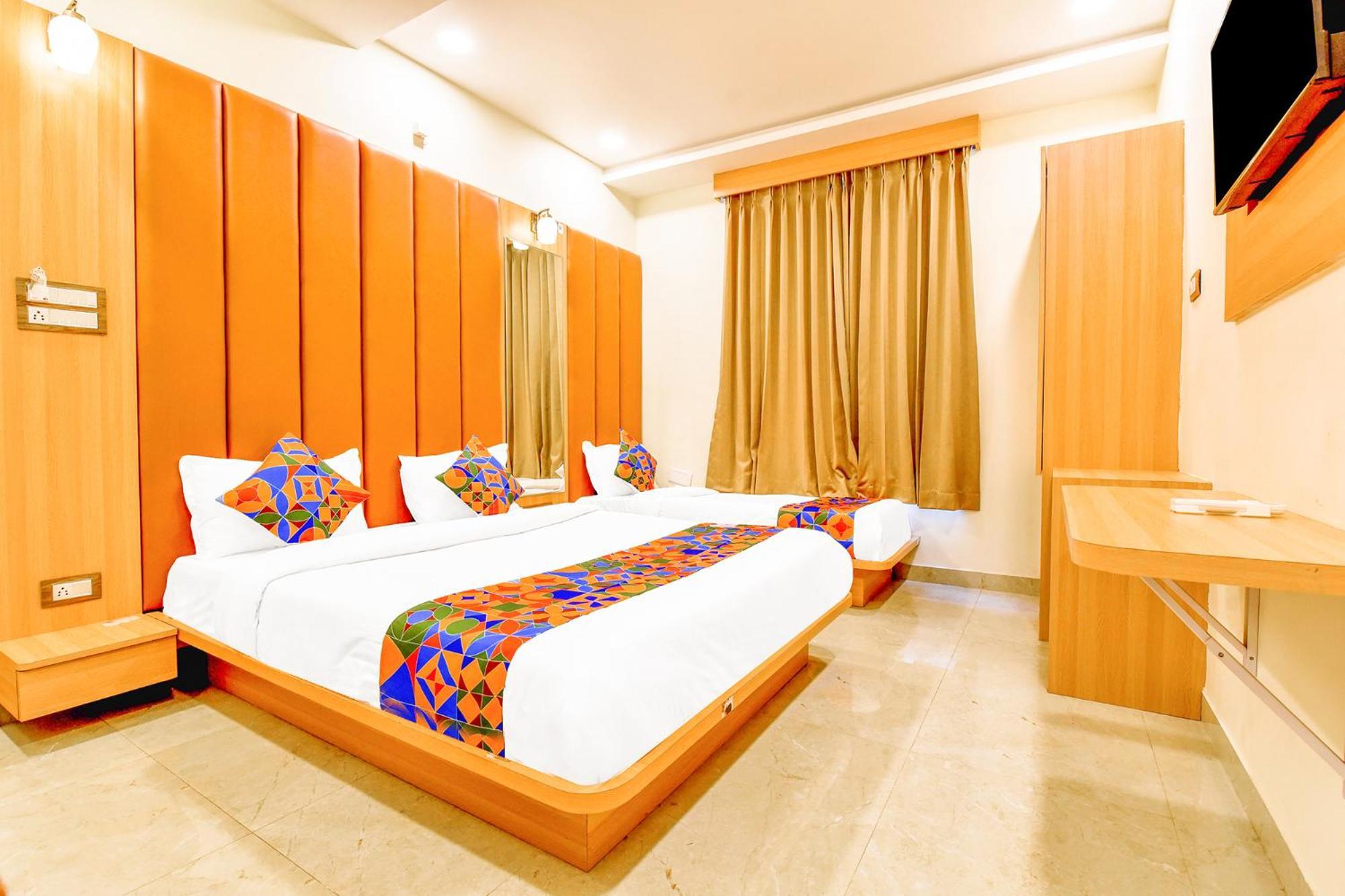Fabexpress Mewar Shine Hotel Удайпур Екстериор снимка