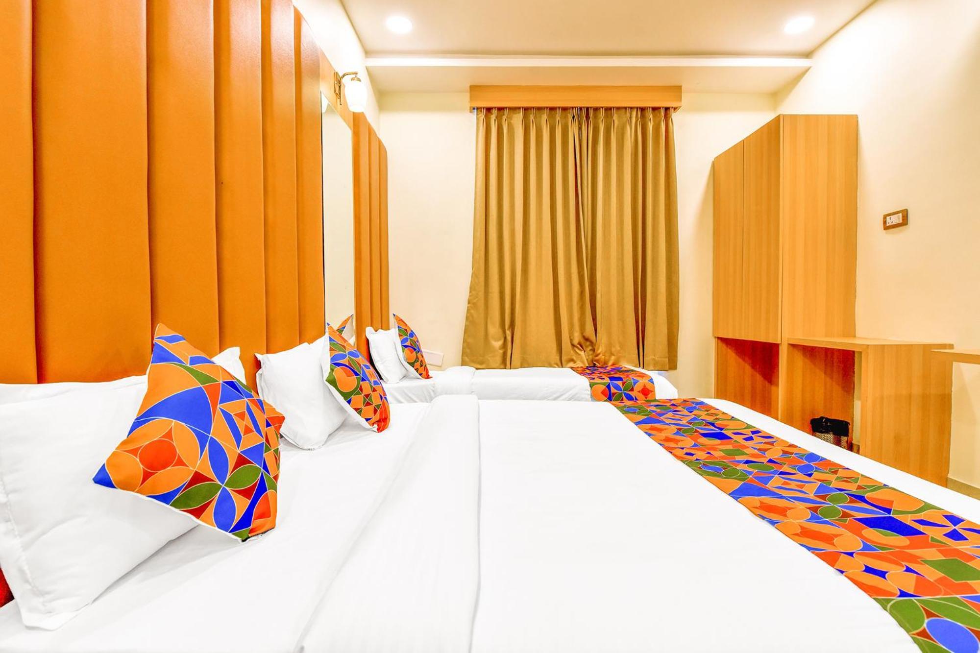 Fabexpress Mewar Shine Hotel Удайпур Екстериор снимка