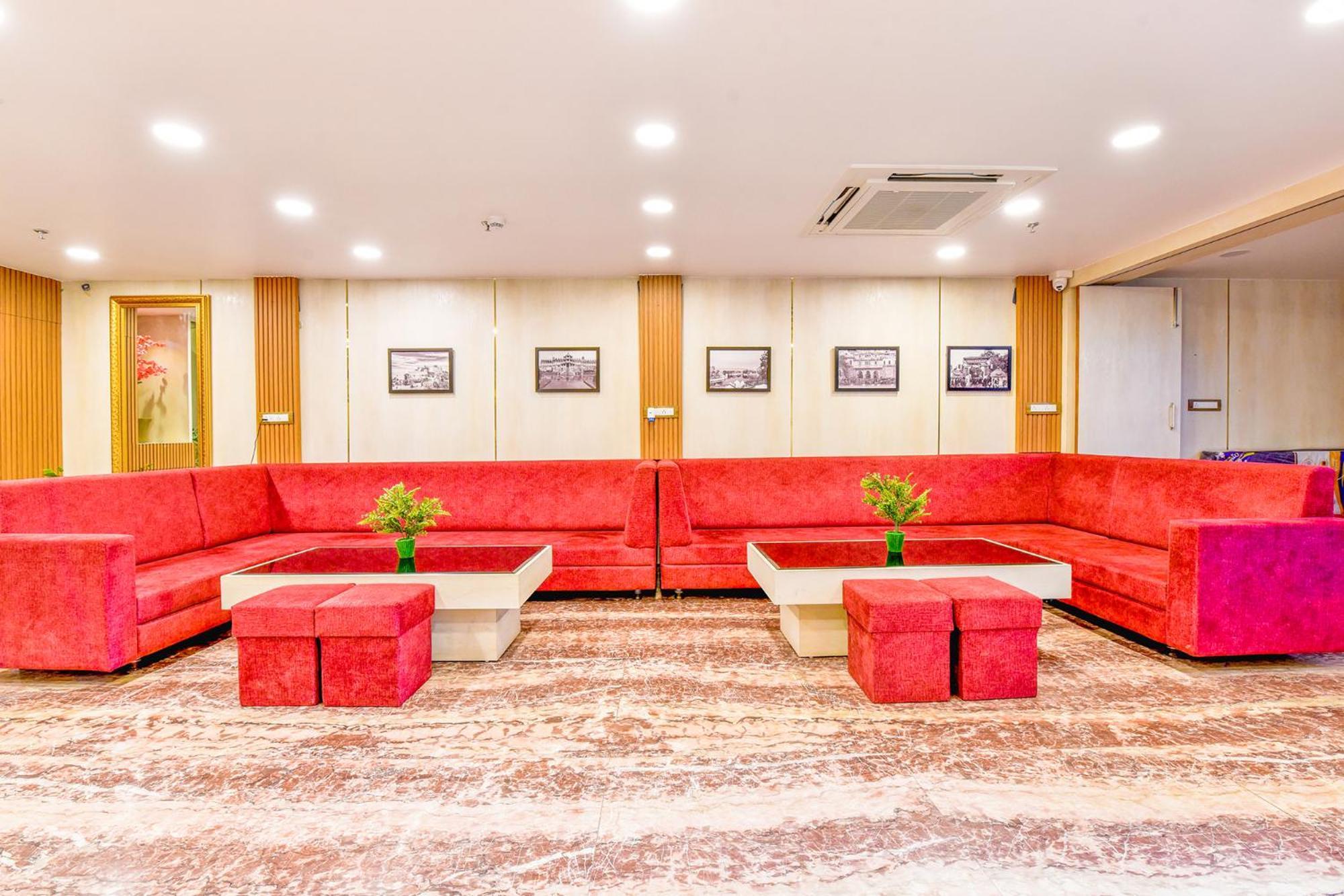 Fabexpress Mewar Shine Hotel Удайпур Екстериор снимка