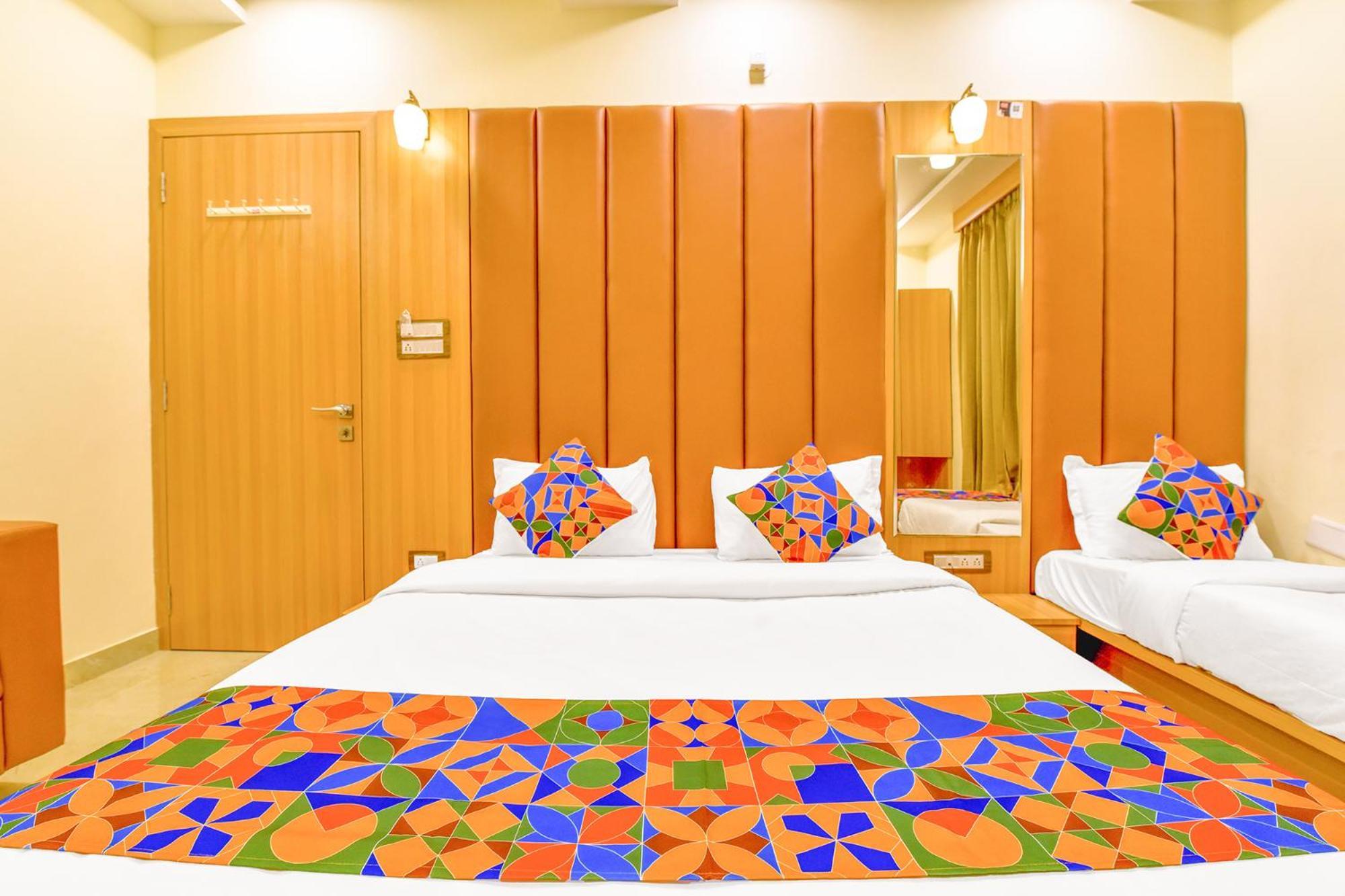Fabexpress Mewar Shine Hotel Удайпур Екстериор снимка